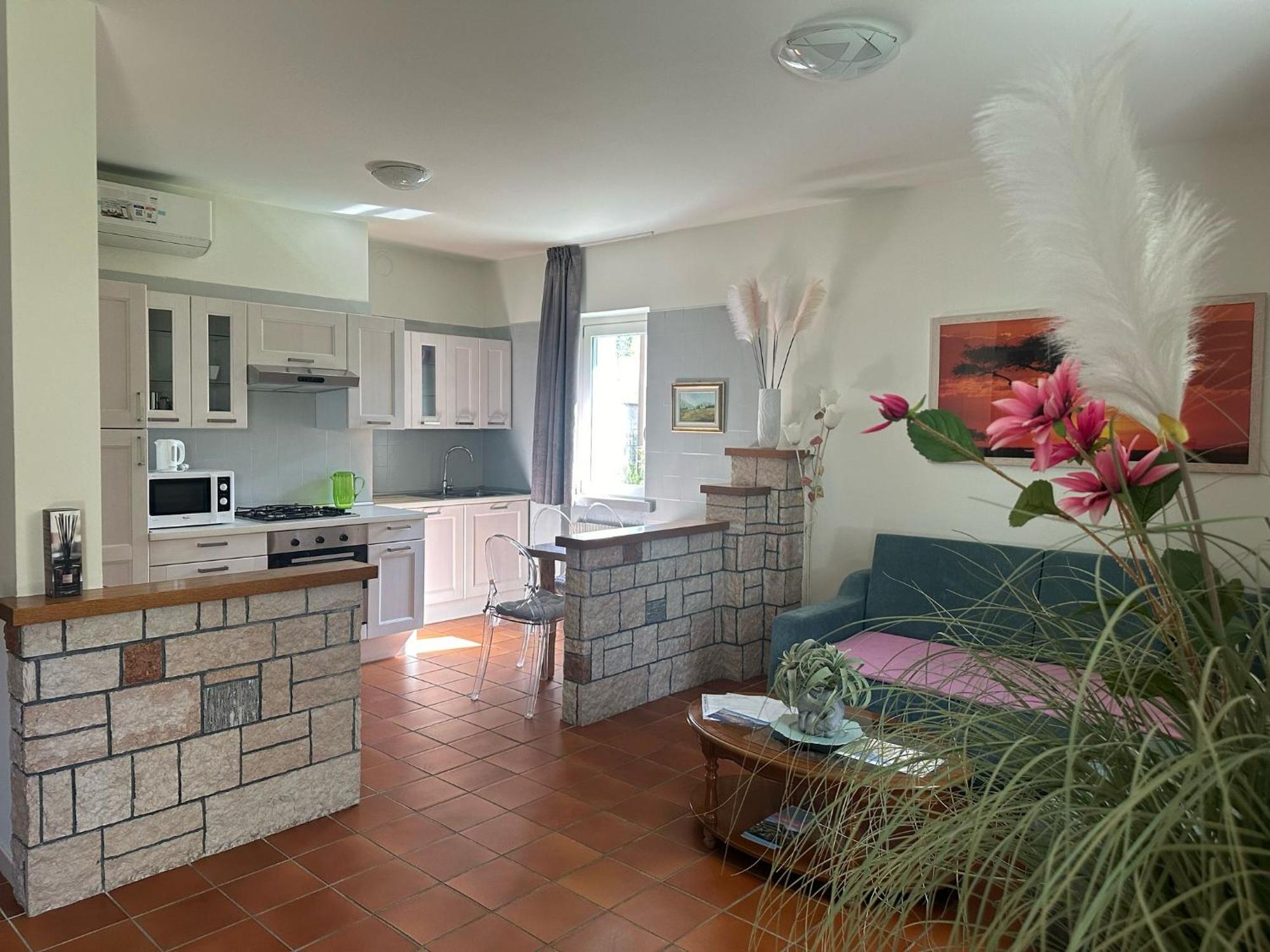 Residence Villa Dalila - Appartamento Dalila Рива-дель-Гарда Экстерьер фото